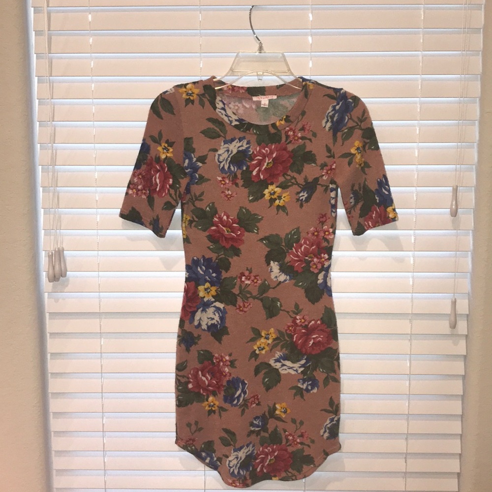 Floral Pink Dress Agaci